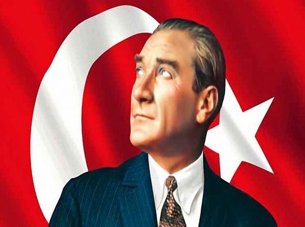 ATATÜRK KÖŞESİ