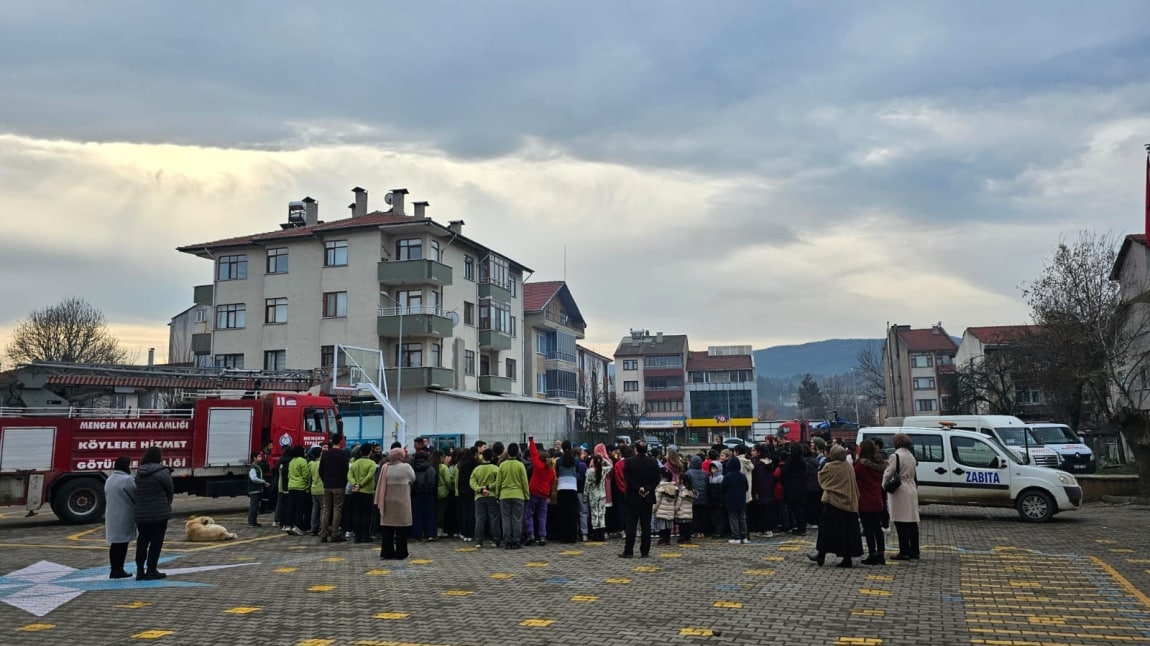 Okulumuzda Yangın Tatbikatı Gerçekleştirildi